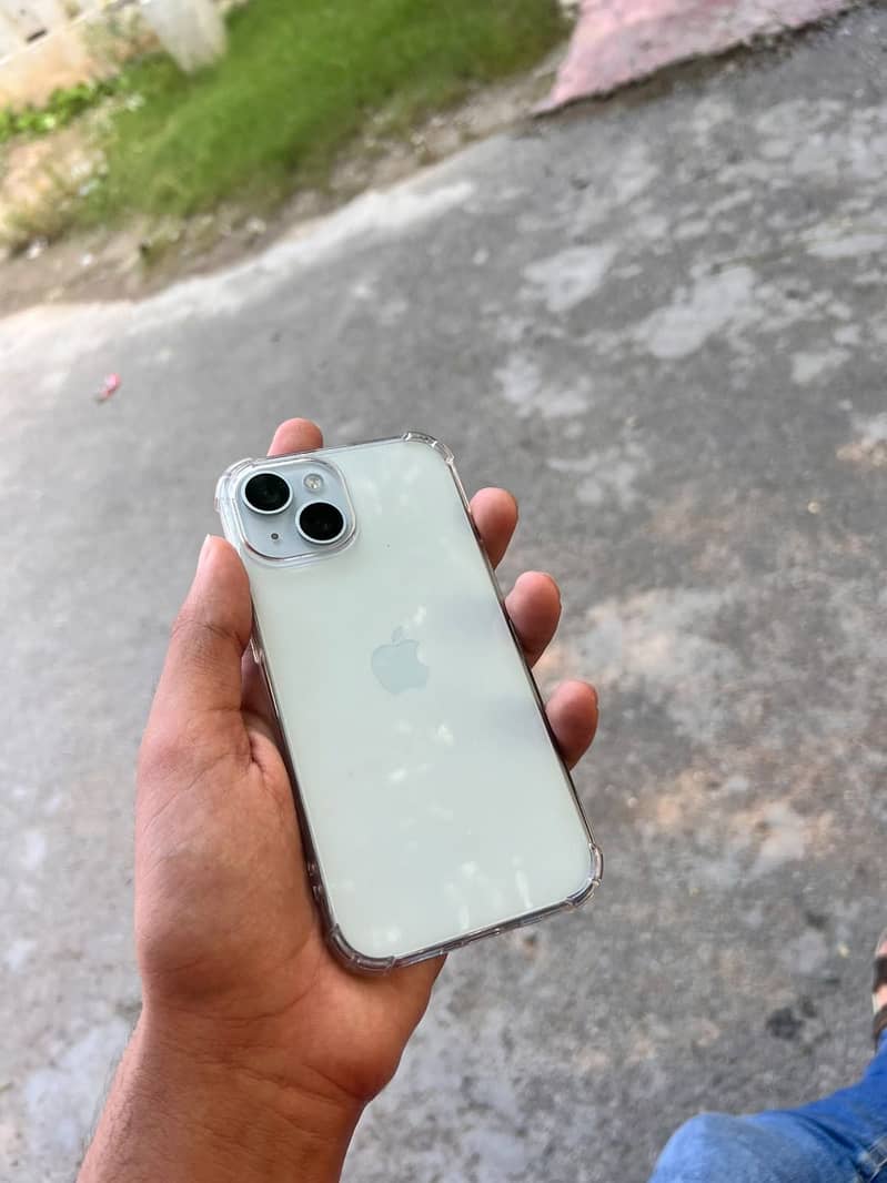 Apple iPhone 15 1