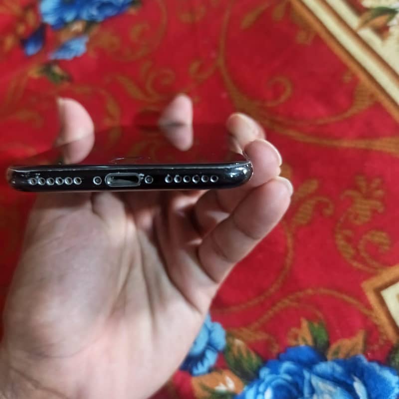 Apple iPhone 7 2