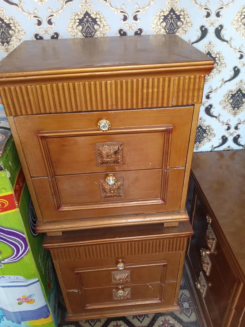 Bed And Dressing Table 2