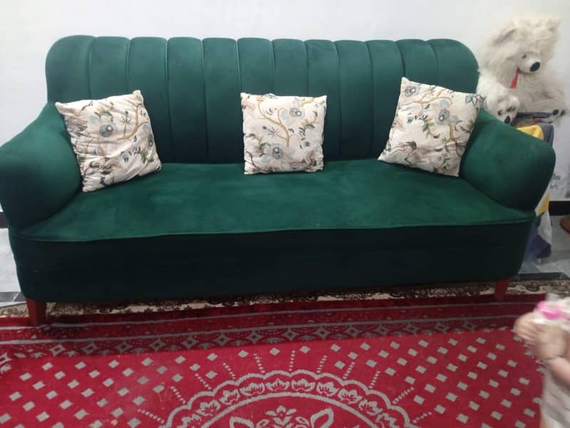 Green sofa set 1
