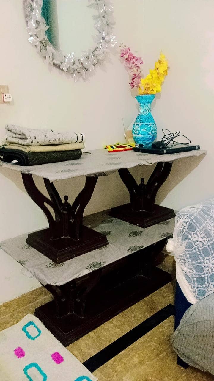 bed sofa tables condition 9/10 5