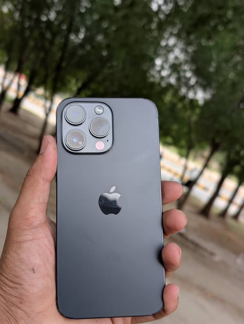 Apple iPhone 14 Pro Max 0