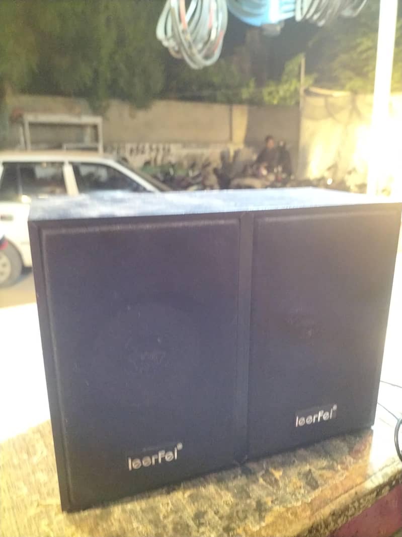 leerei E-1077 3
