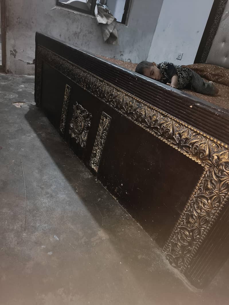 king bed 3