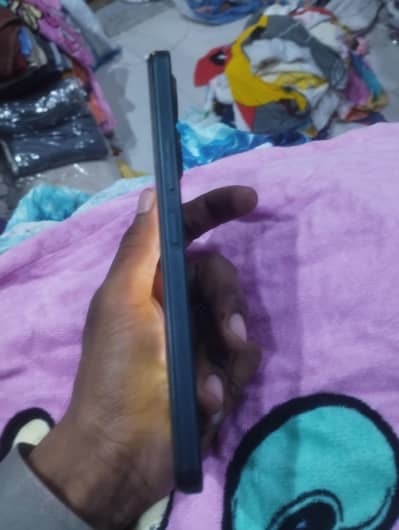Vivo Y03. all ok 10/9.5 koi masala nhi ha 4/64 box sath ha