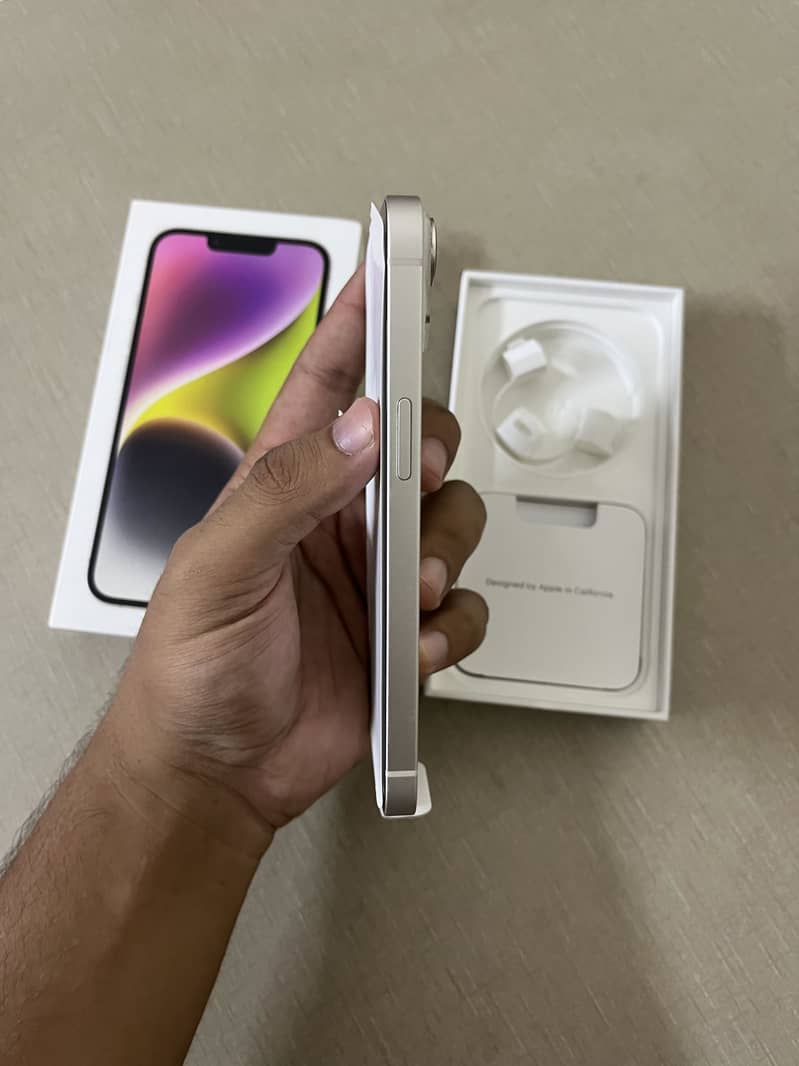 iPhone 14 3
