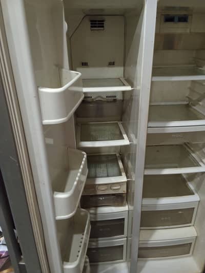 LG refrigerator