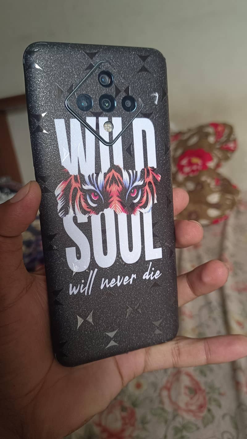 Infinix Zero 8 4