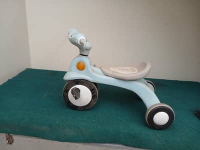 a kid trycycle