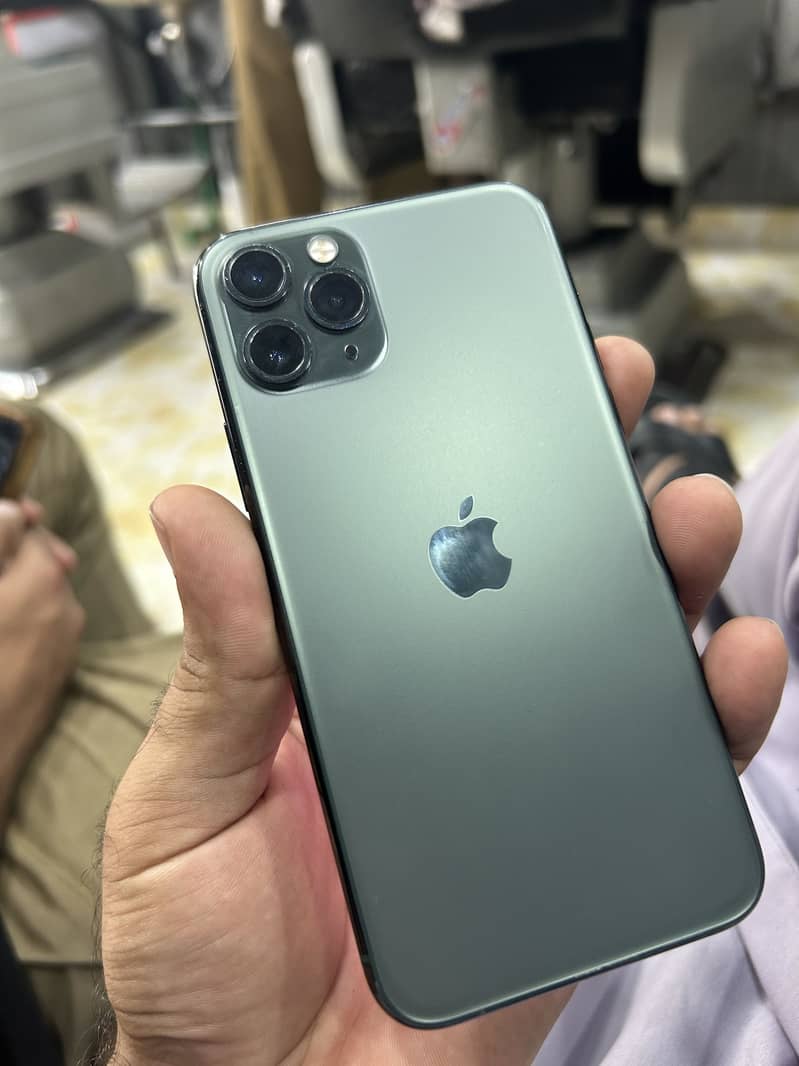 Iphone 11 pro 4