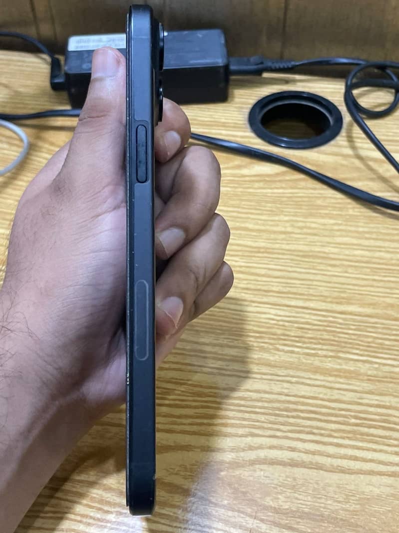 Apple iPhone 15 plus 2