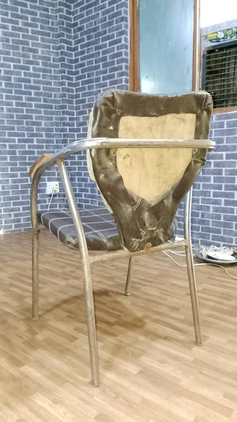 table chair 1