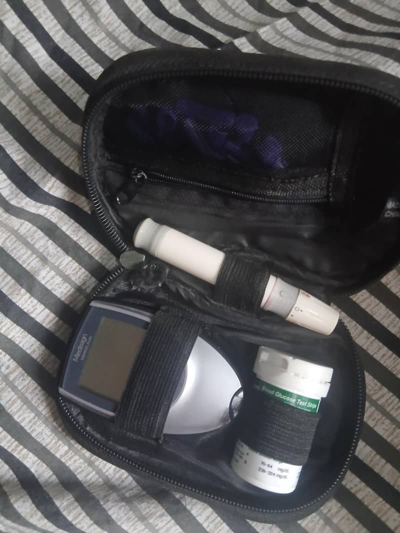 Glucometer and Nebulizer 0