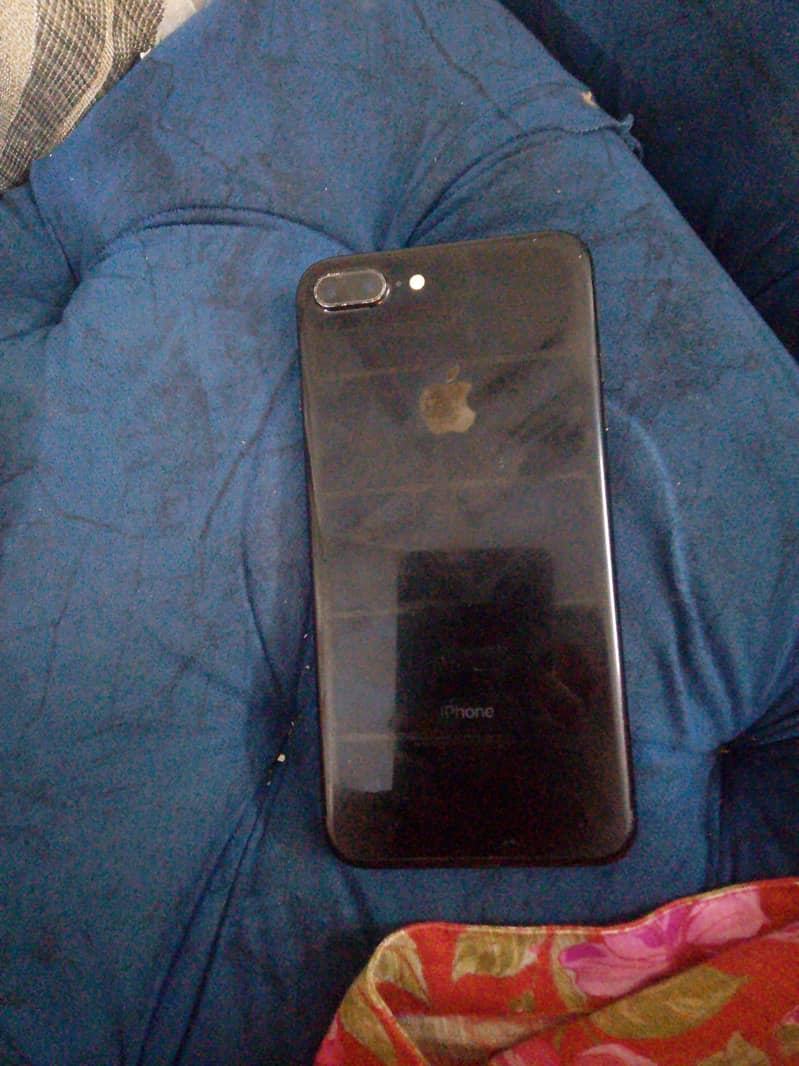 Apple iPhone 7 Plus 0