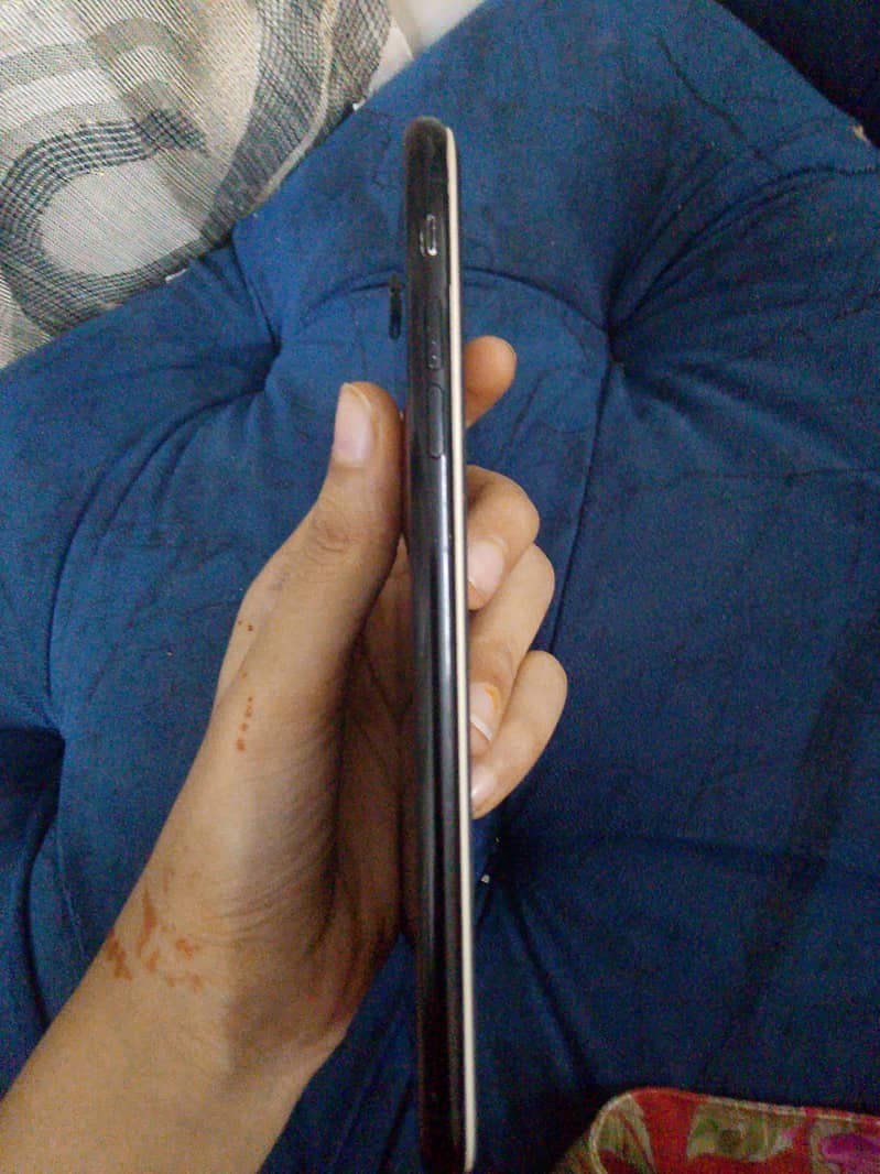 Apple iPhone 7 Plus 1