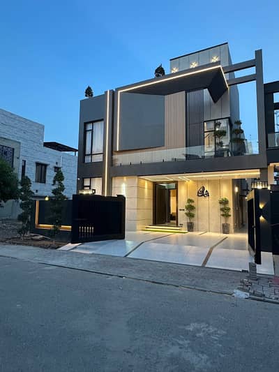 **10 Marla Luxury House for Sale in Quaid Block, Bahria Town Lahore | Prime Location**