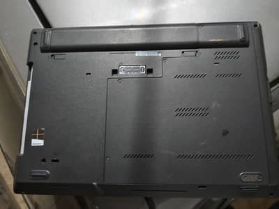 Core i3  4th gen  8/138  Lenovo