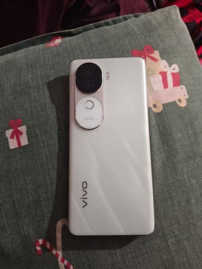Vivo V40e