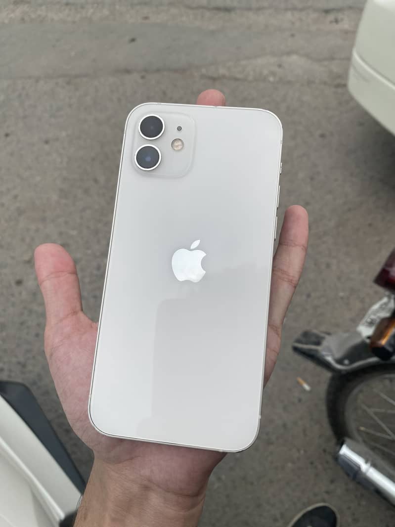 Apple iPhone 12 0