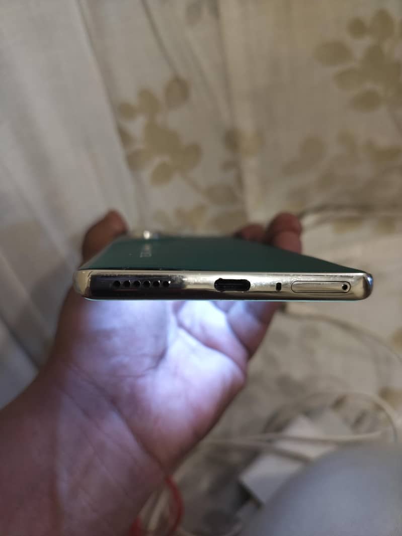Tecno CAMON 40 Pro 5