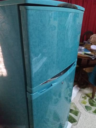 Brand New Waves Refrigerator