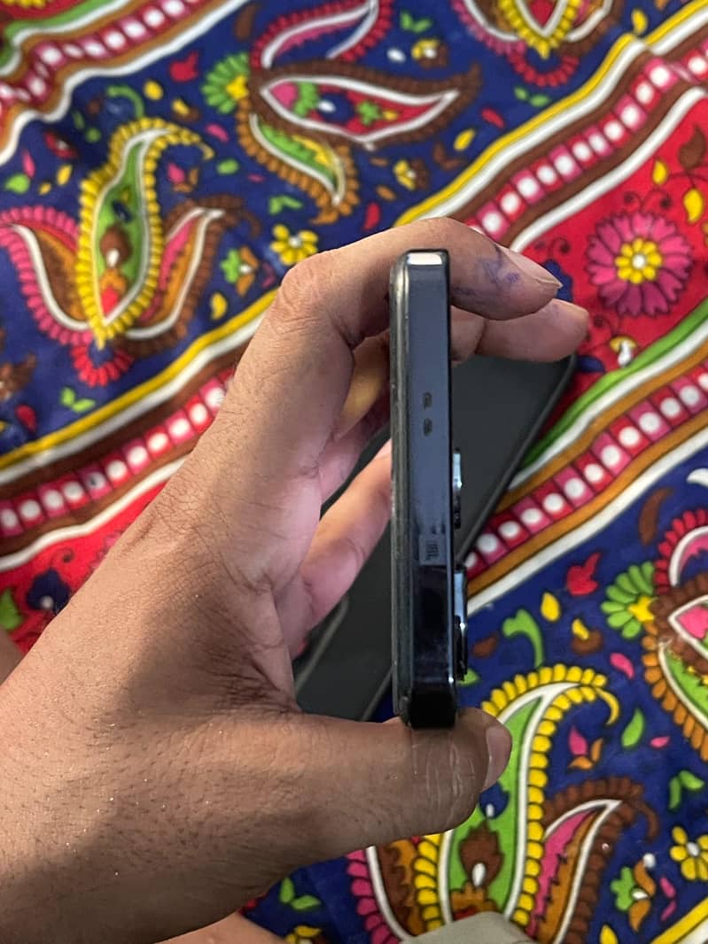 Infinix Note 30 4