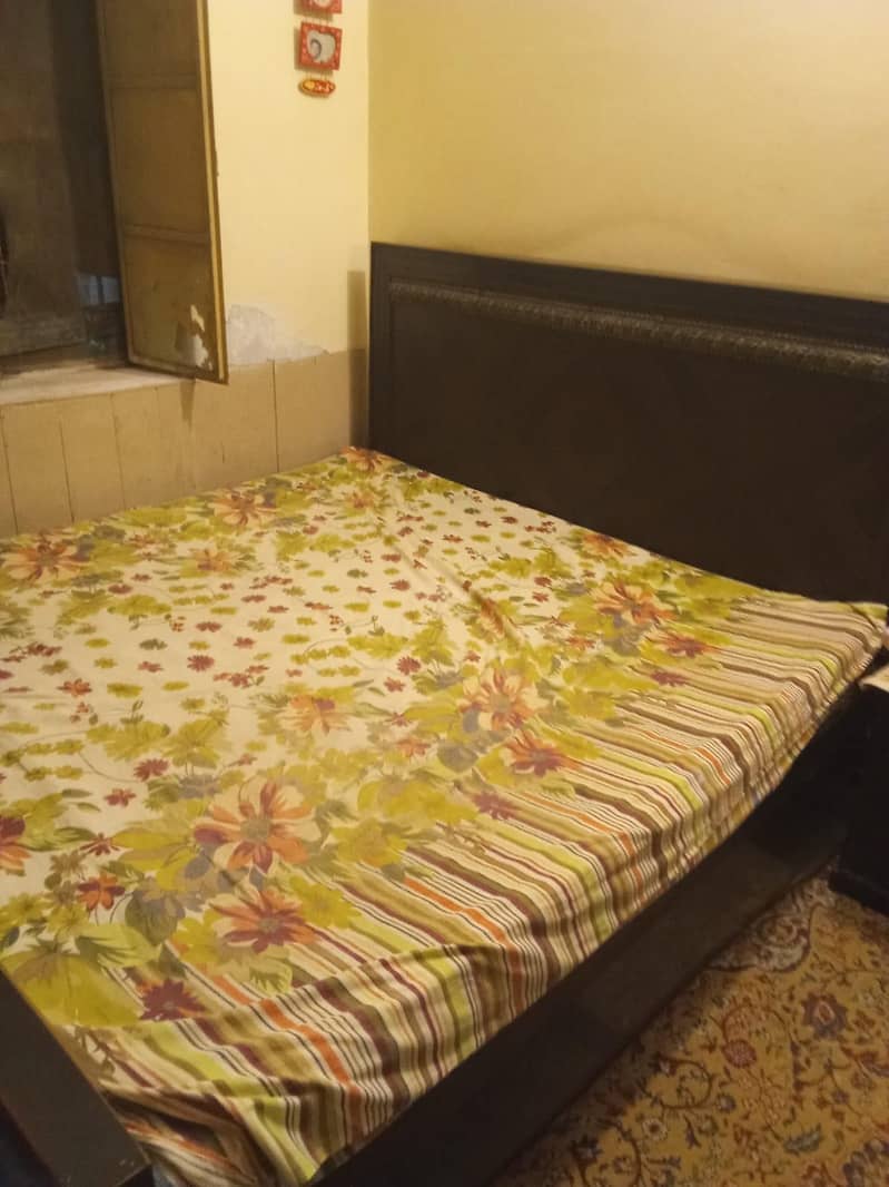 king size bed two sides table 3