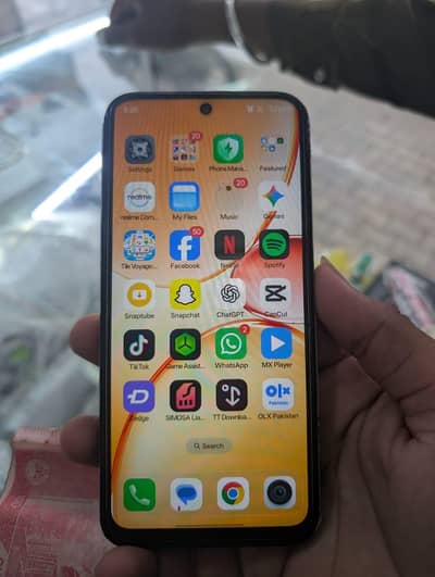 Realme  c85