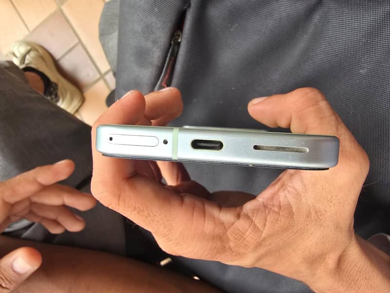 Google Pixel 9 2