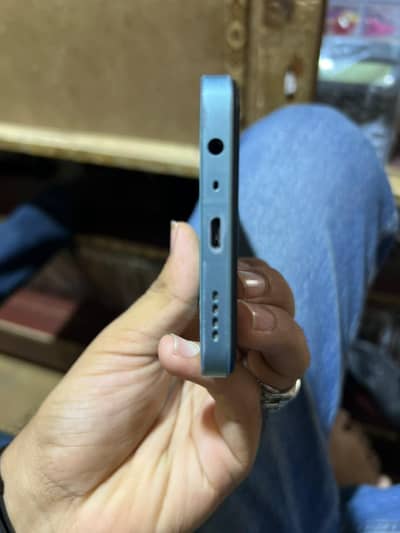 Realme C33 4.64