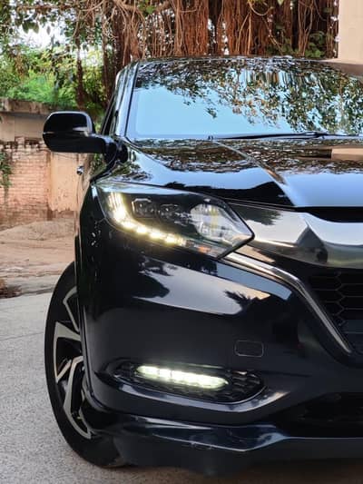 Honda Vezel 2016