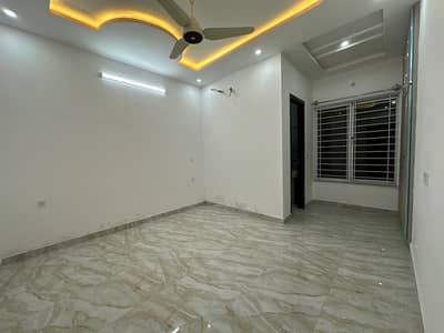 Brand New Luxury House For Sale 5 Marla Single Unit