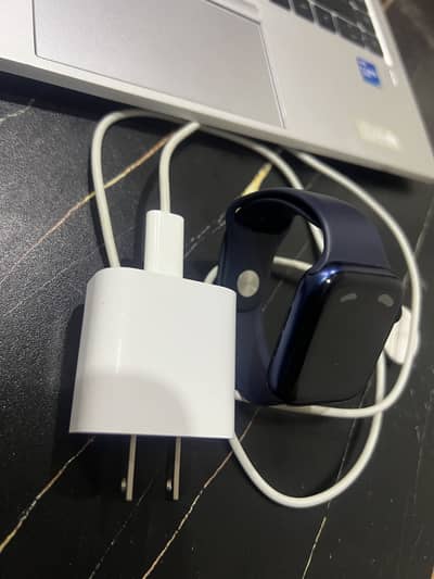 Apple watch 6 like brand new Woth charger orignal
