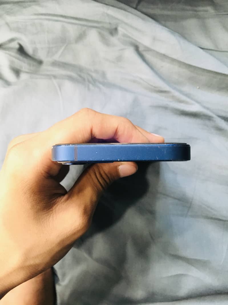 Apple iPhone 12 mini 2