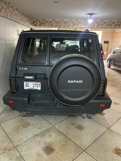 Nissan Safari 1990
