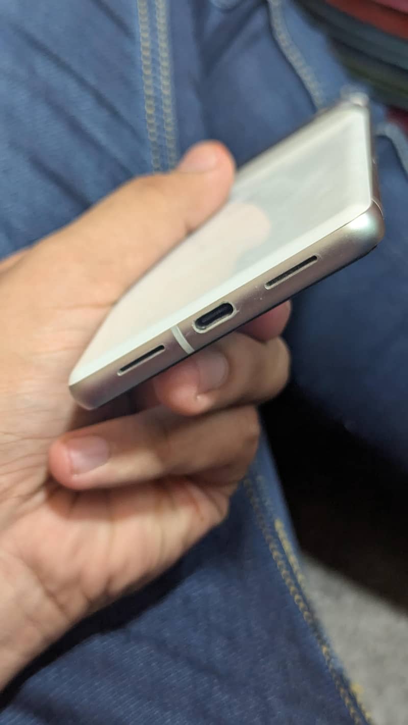 Google Pixel 7 2