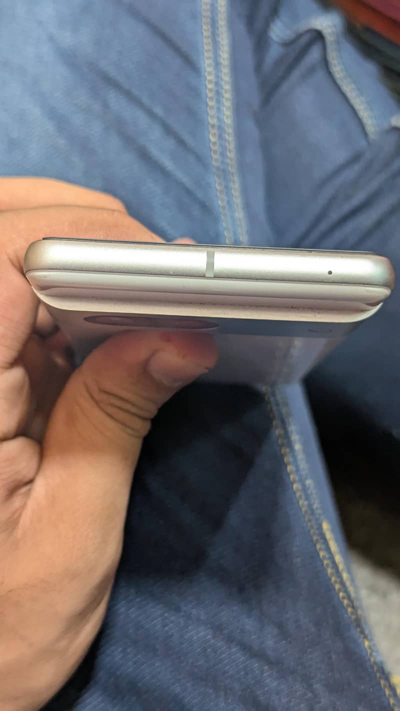 Google Pixel 7 3