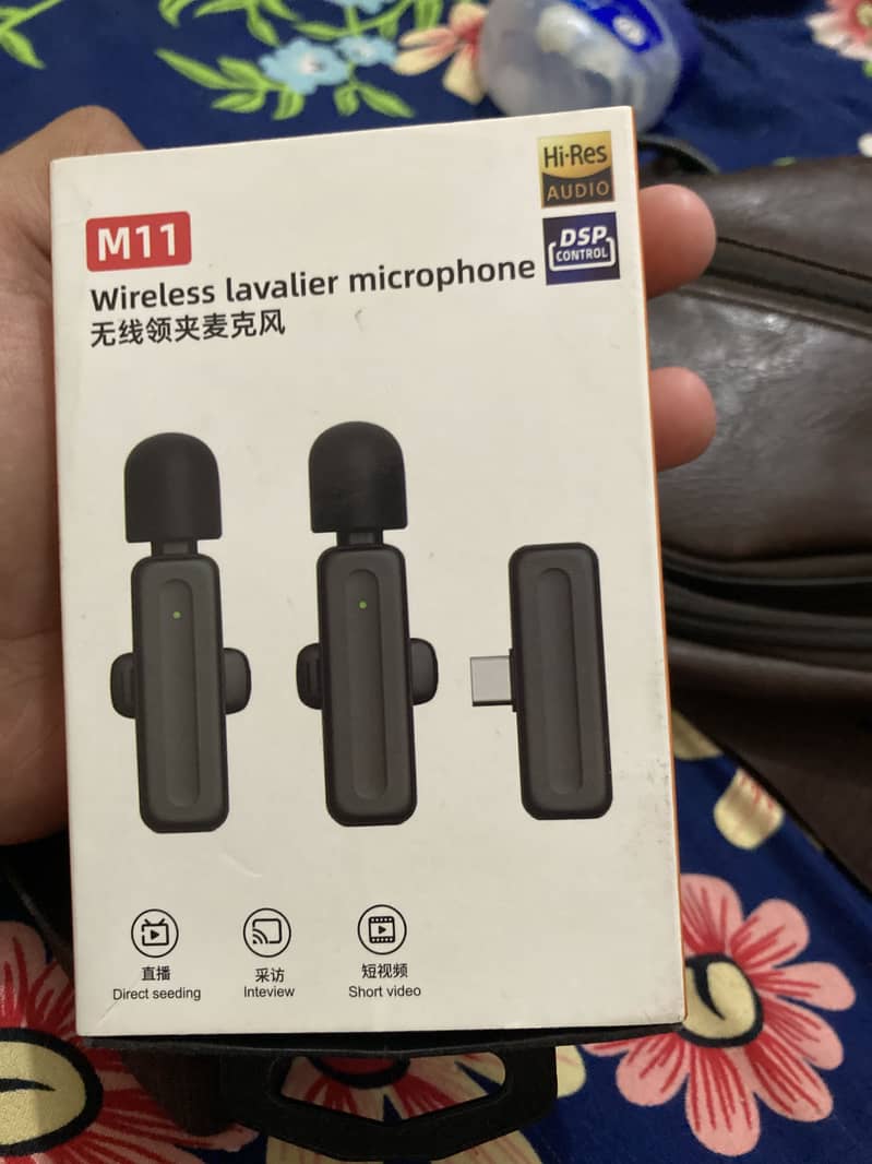 Wireless lavalier microphone 1