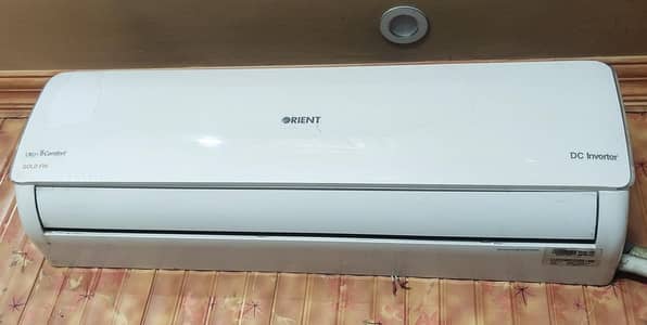 A. C DC Inverter 1.5 ton  for Sale (Orient)