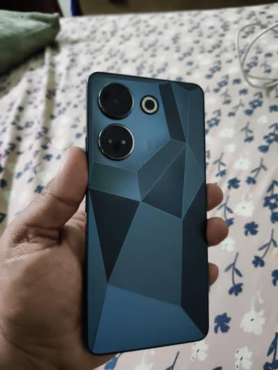 Tecno CAMON 20