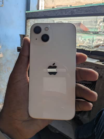 Apple iPhone 13