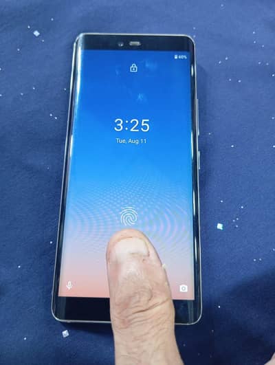 Rakuten hand 4g (non pta) amoled display