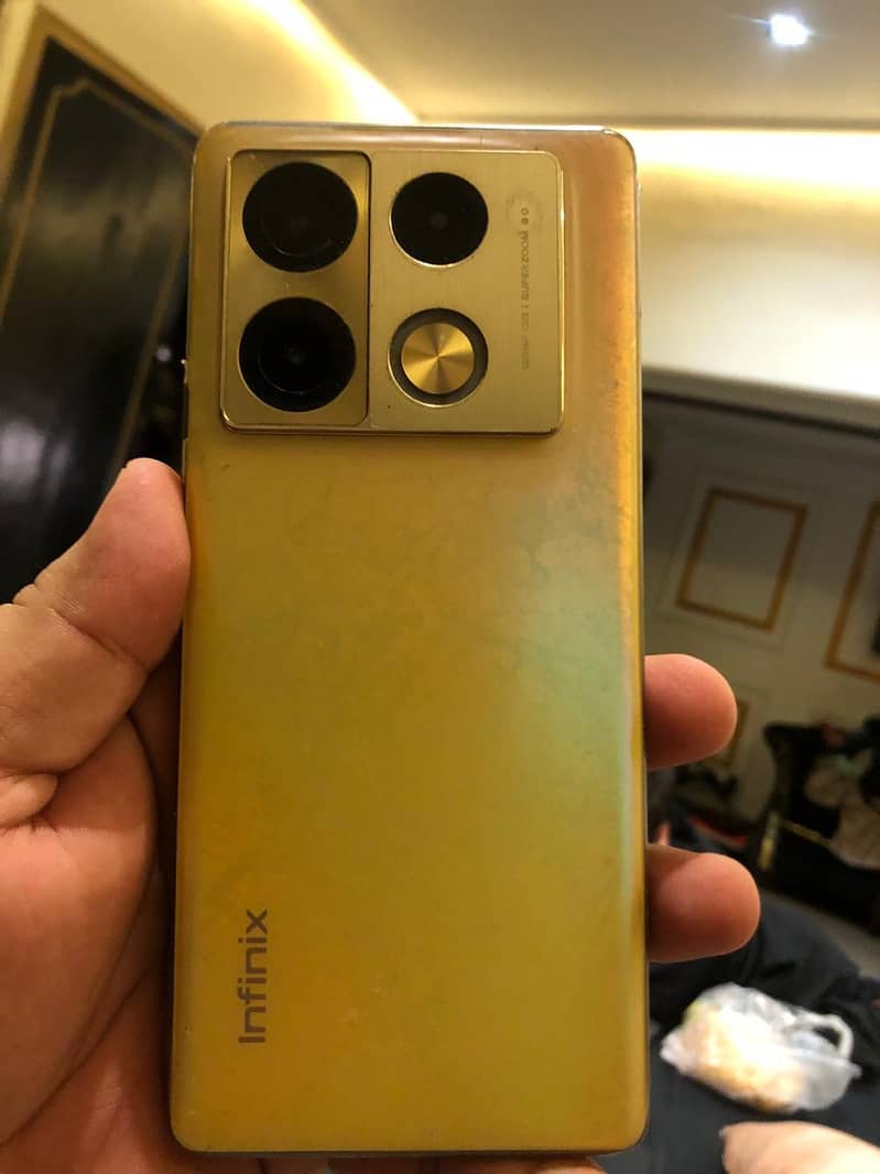 Infinix Note 40 Pro 1