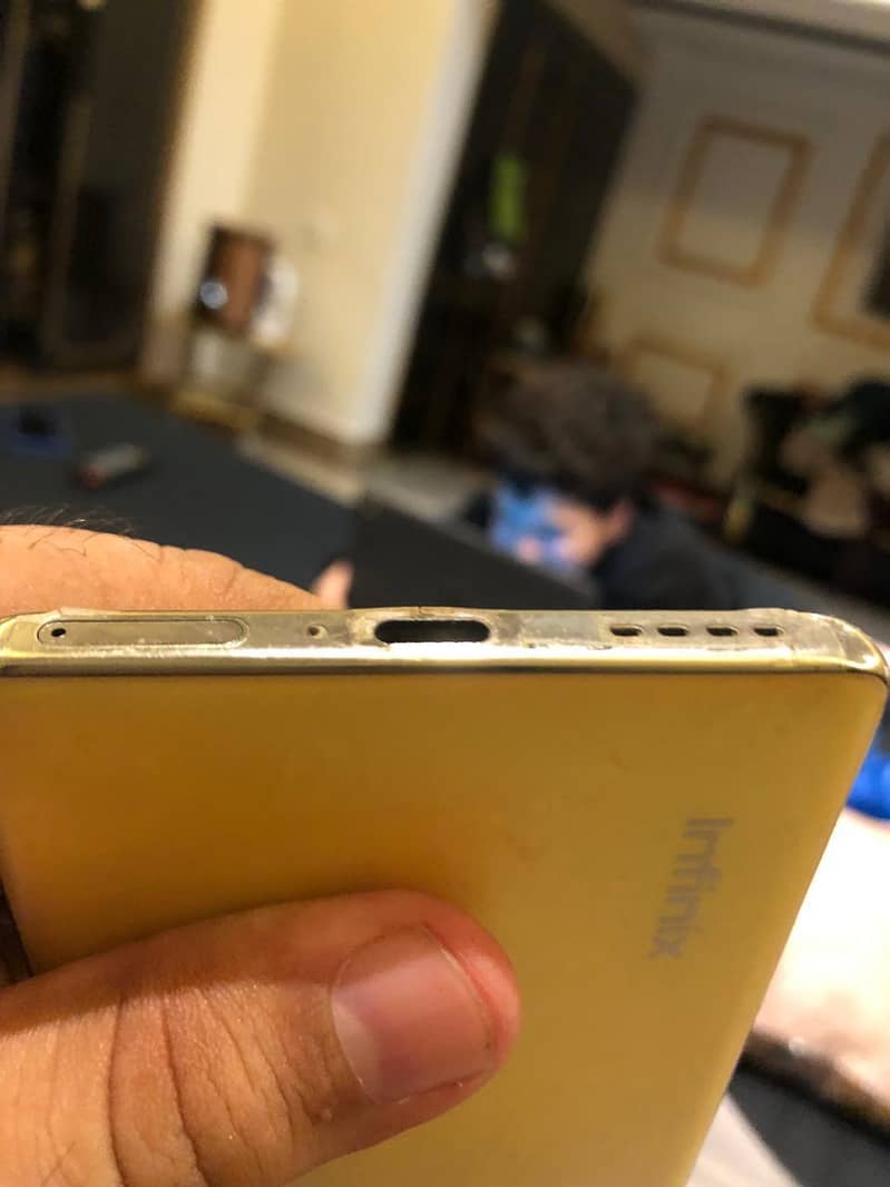 Infinix Note 40 Pro 3