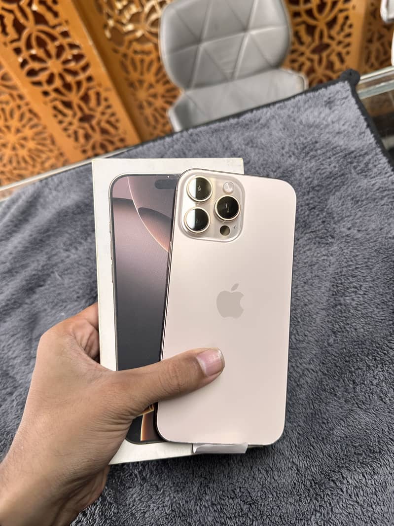 Apple iPhone 16 Pro Max 5