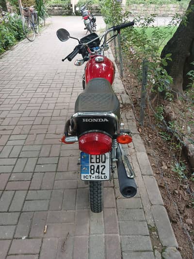 Honda cg salaf stat Islamabad number mobile number 03319221388