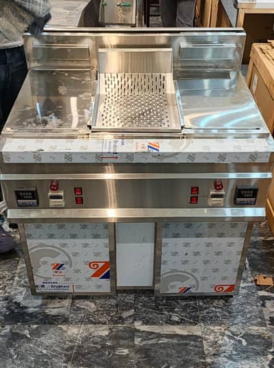 Double basket Fryer hot plate panini grill pizza oven slush machine