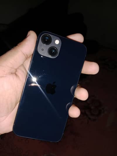 Apple iPhone 13