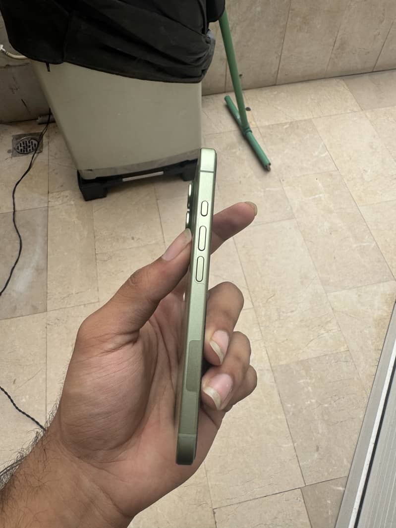 Apple iPhone 17 3