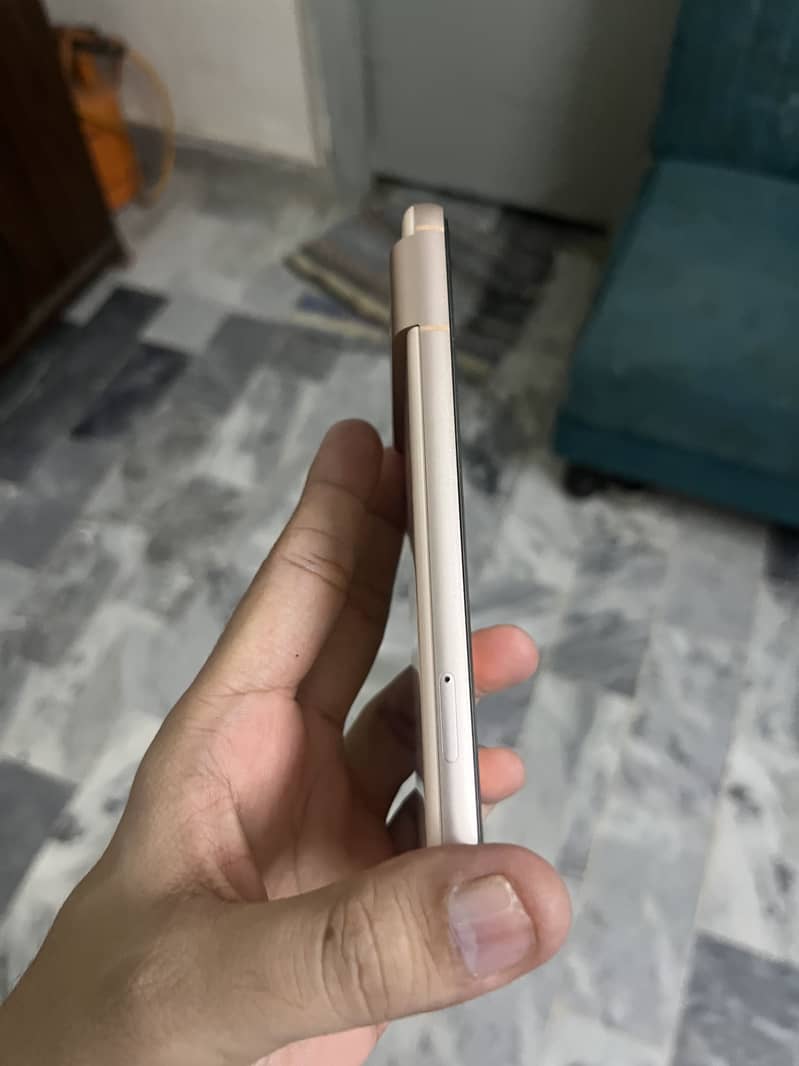 Google Pixel 8 7